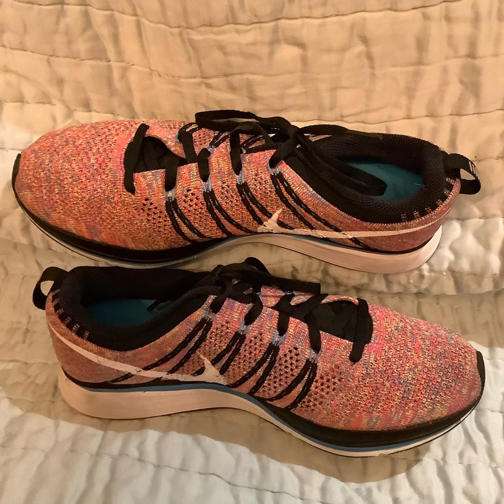 Nike Flyknit Trainer + MultiColor like NEW - Picture 5 of 7